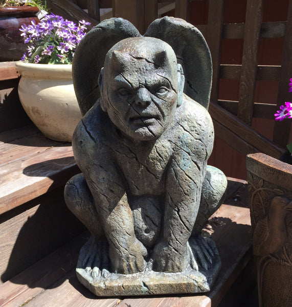 【美品】GARGOYLE Best 30 Years Haunted Living 23.62-in Freestanding Lighted Gargoyle Door